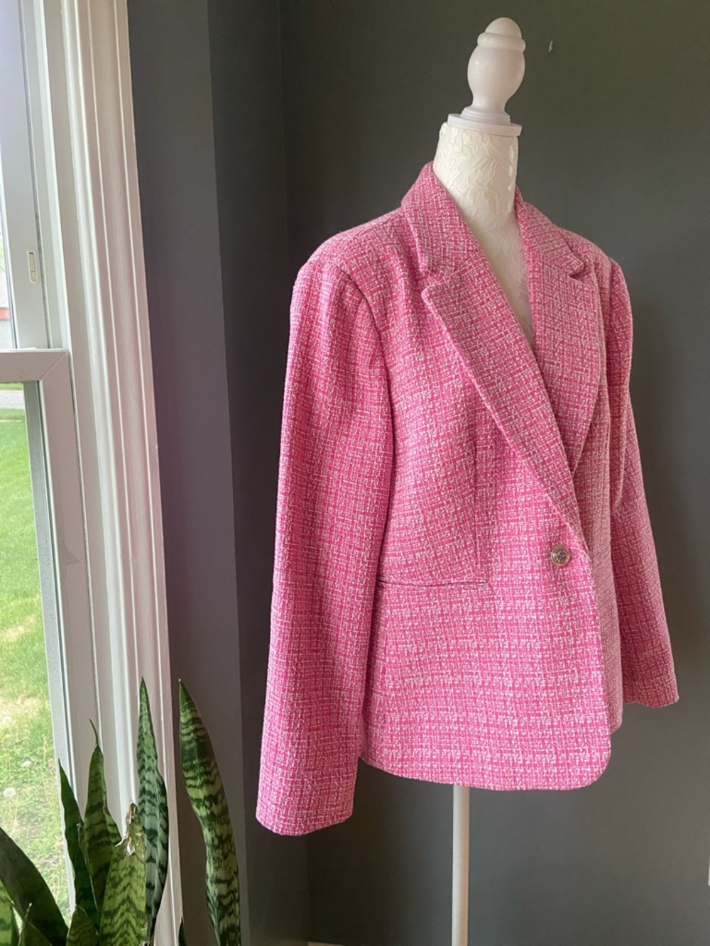 Free Assembly Pink Tweed Blazer 🩷 - Picture 3 of 11